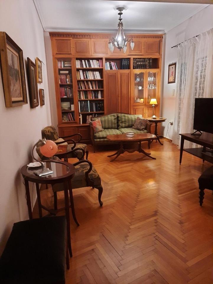 Private Spacious Floor Koukaki - Apartment